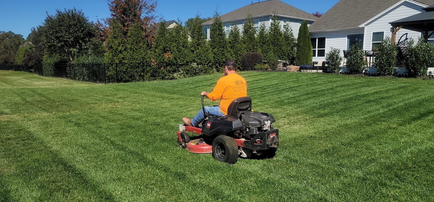 Grounds work on the ride-on
